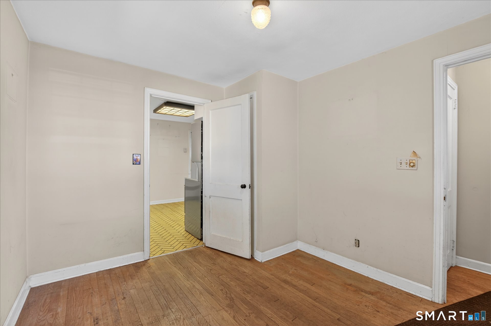 44 Lawrence Avenue Avon CT 06001