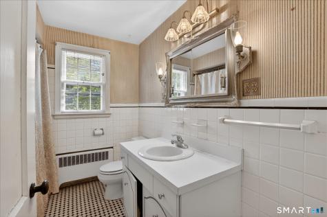 44 Lawrence Avenue Avon CT 06001