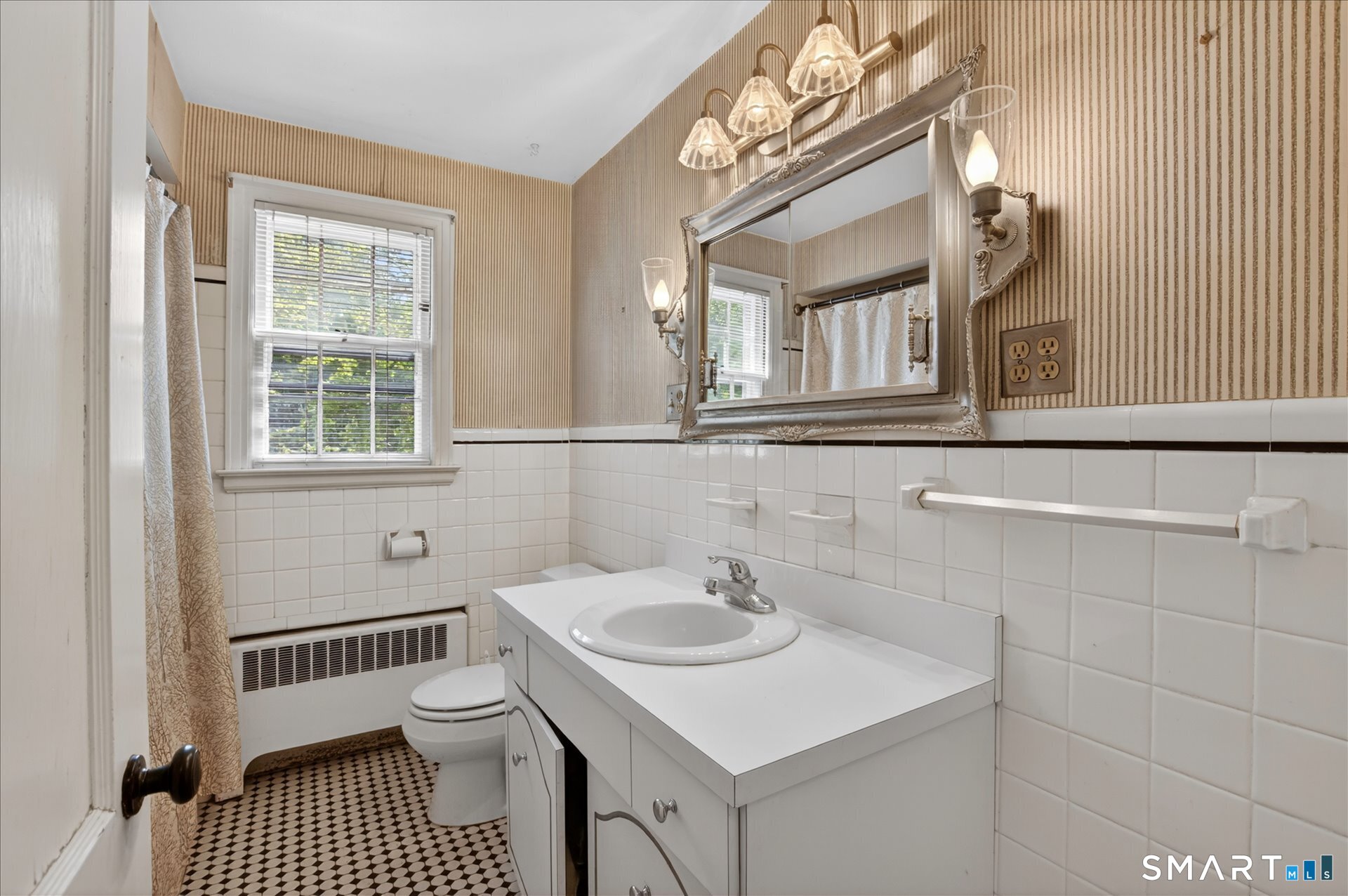 44 Lawrence Avenue Avon CT 06001