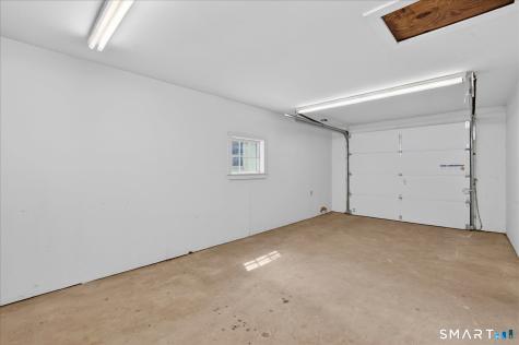 44 Lawrence Avenue Avon CT 06001