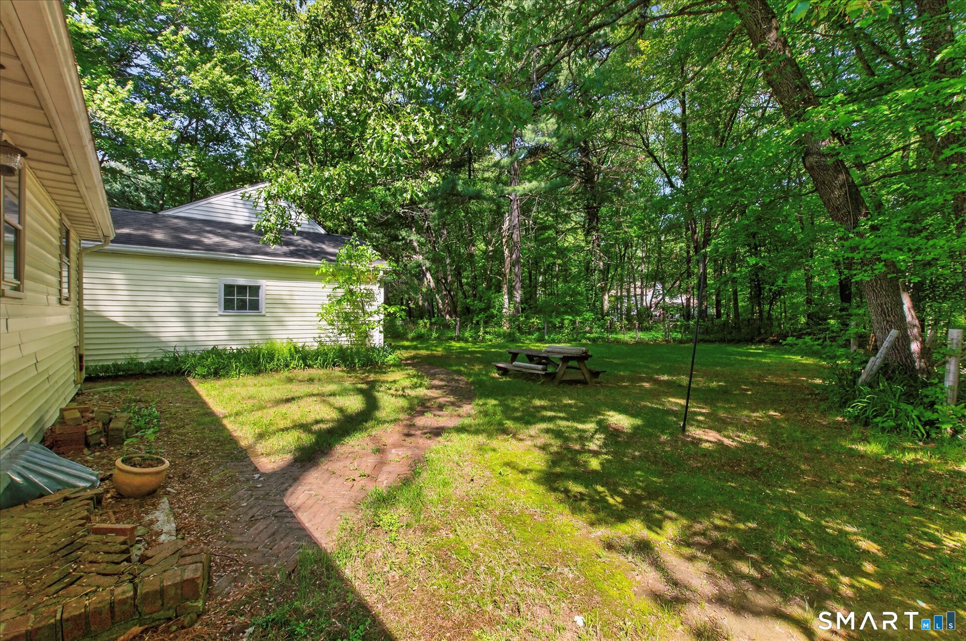 44 Lawrence Avenue Avon CT 06001