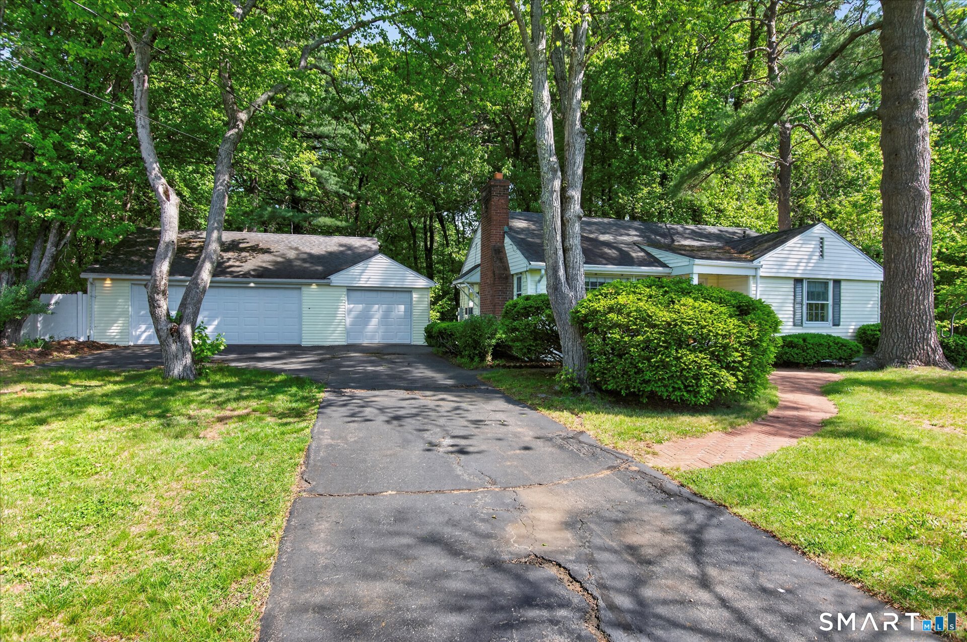 44 Lawrence Avenue Avon CT 06001
