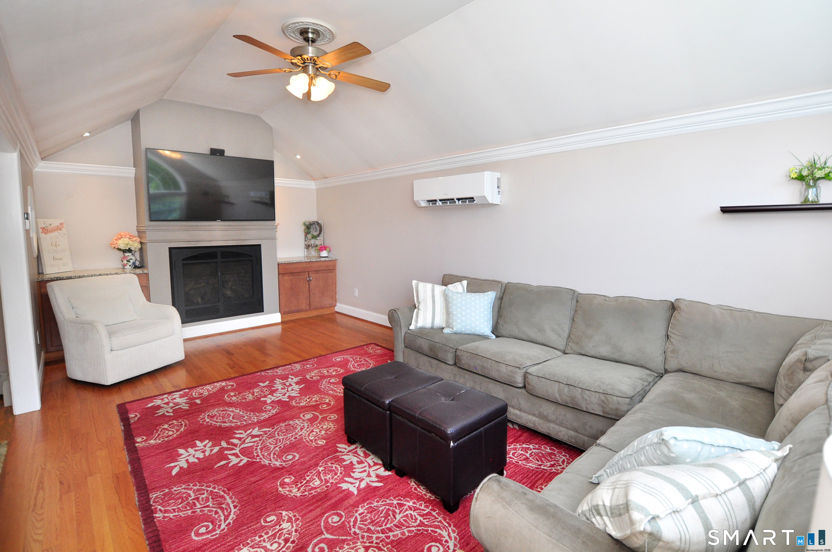 26 Village Road Simsbury CT 06070