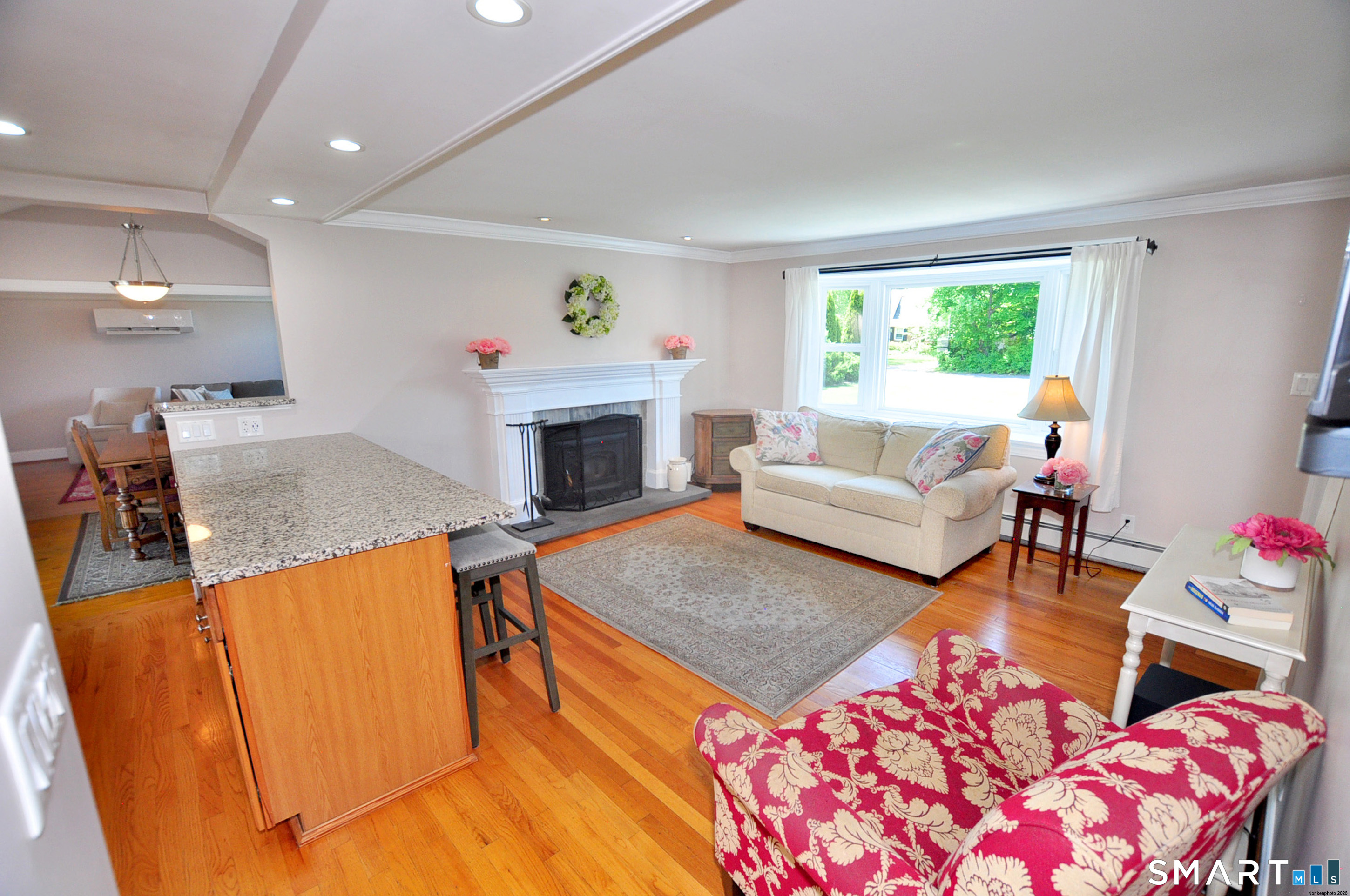 26 Village Road Simsbury CT 06070