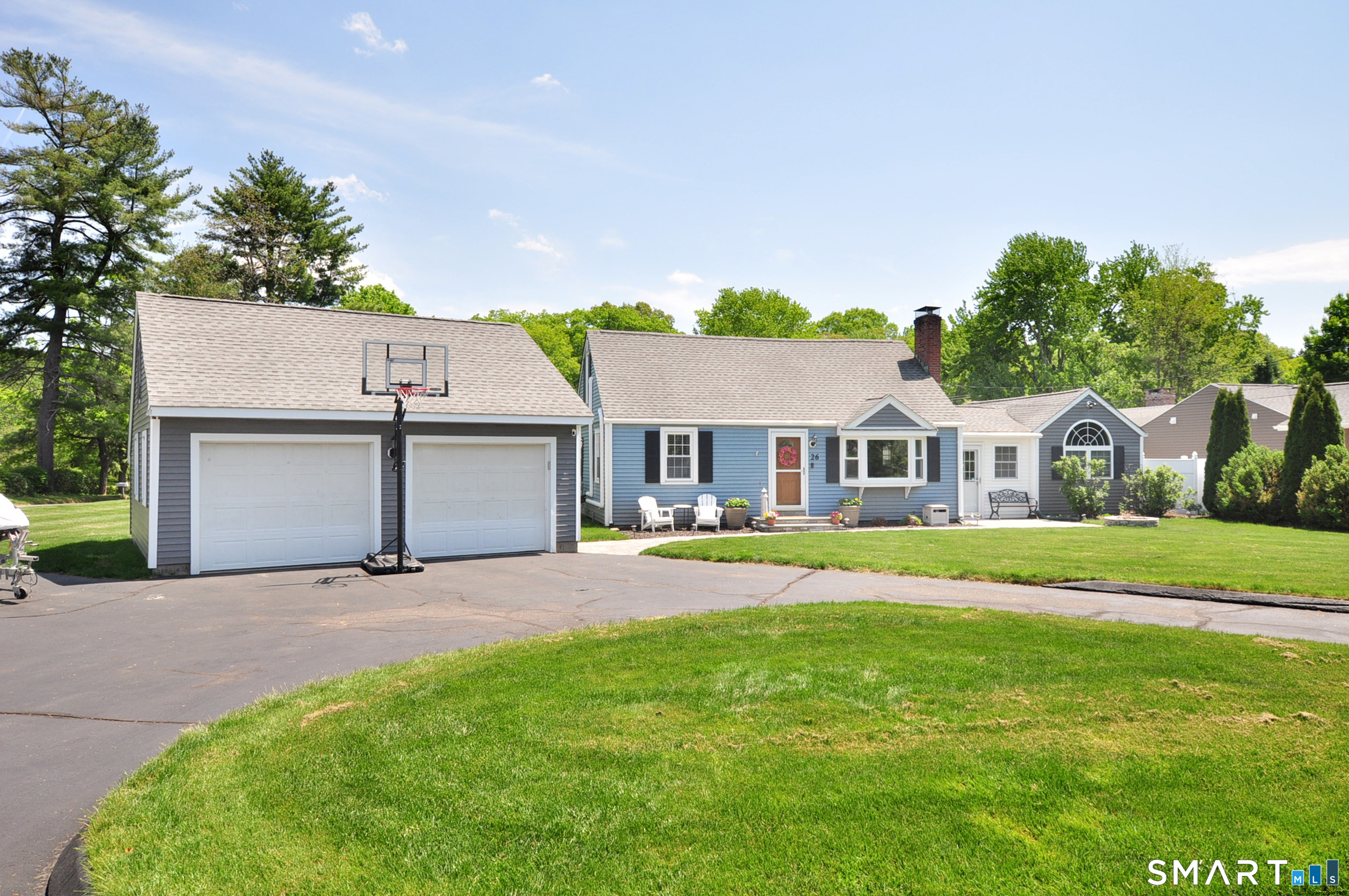 26 Village Road Simsbury CT 06070