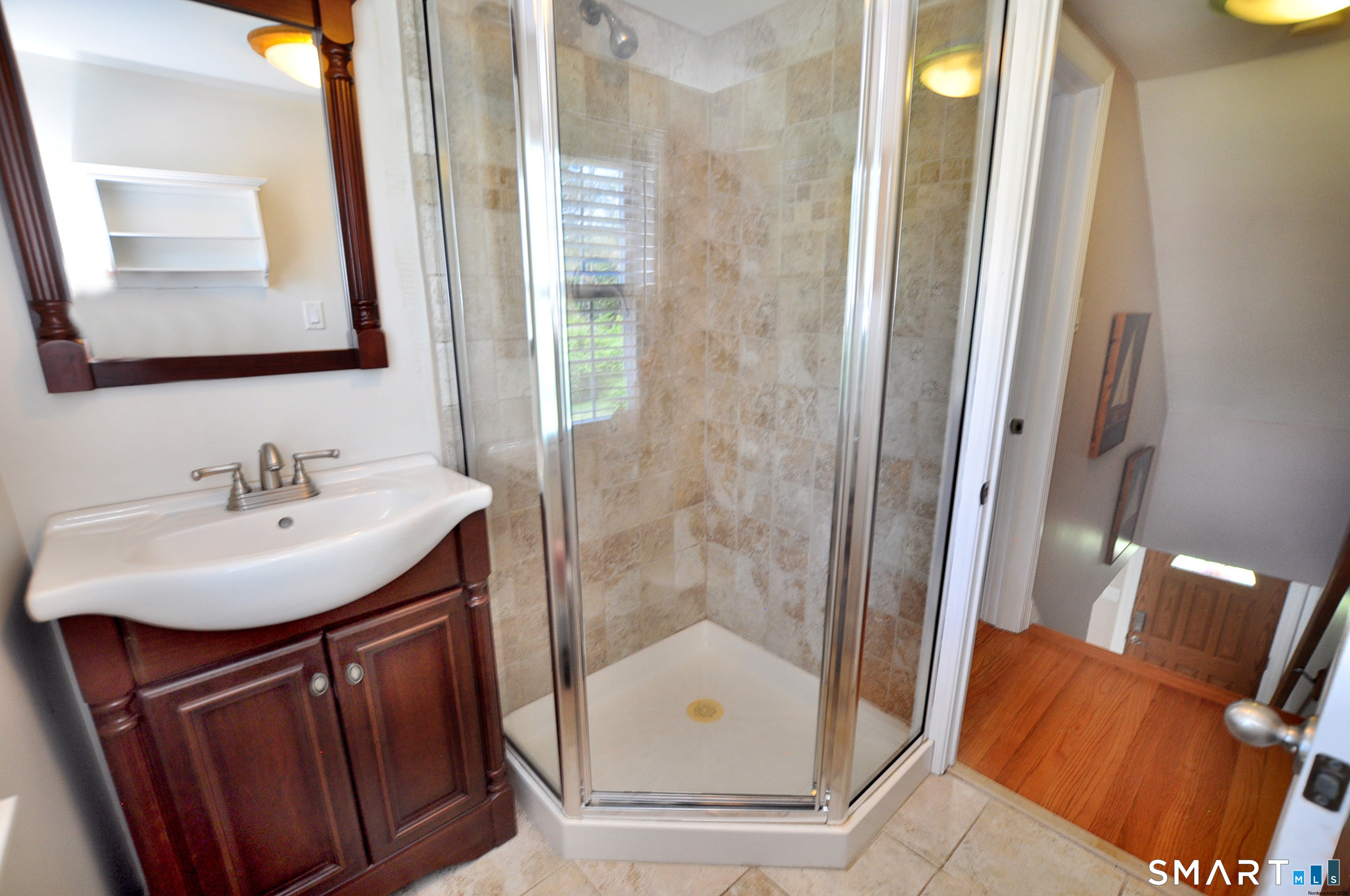 26 Village Road Simsbury CT 06070
