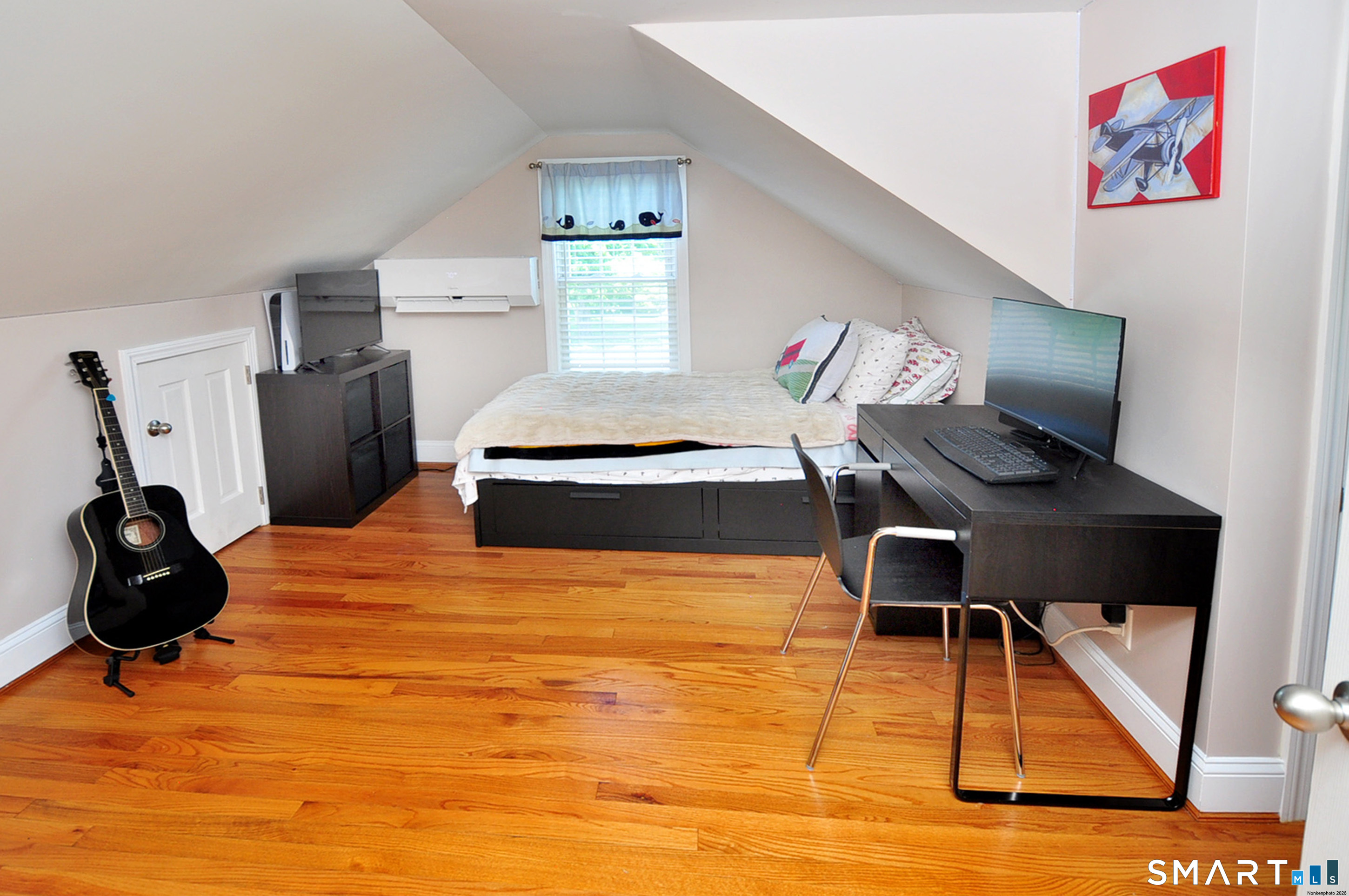 26 Village Road Simsbury CT 06070