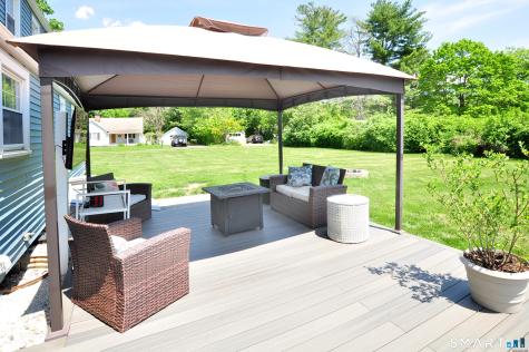 26 Village Road Simsbury CT 06070