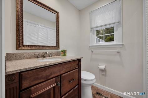 23 Banks Road Simsbury CT 06070
