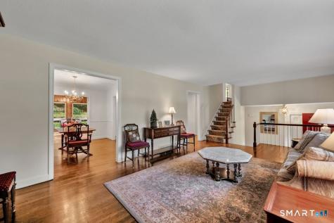 23 Banks Road Simsbury CT 06070