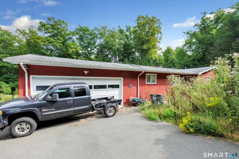 75 Crestwood Road Bethany CT 06524