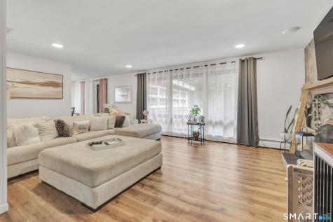 75 Crestwood Road Bethany CT 06524