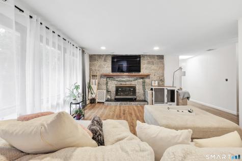 75 Crestwood Road Bethany CT 06524