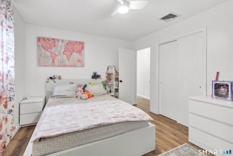 75 Crestwood Road Bethany CT 06524