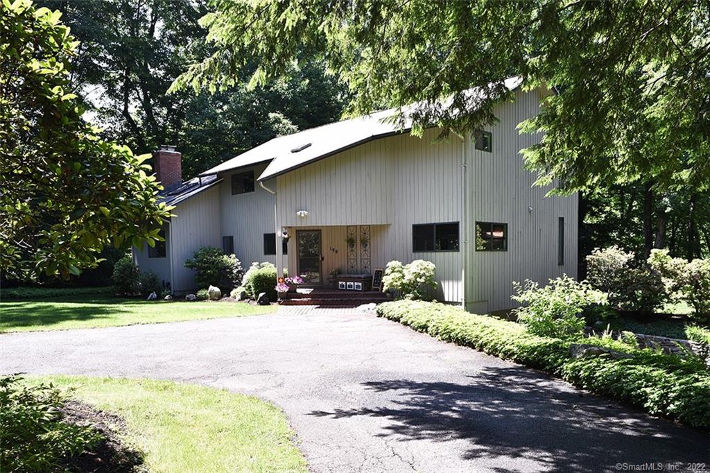 190 Riverbank Road Stamford CT 06903