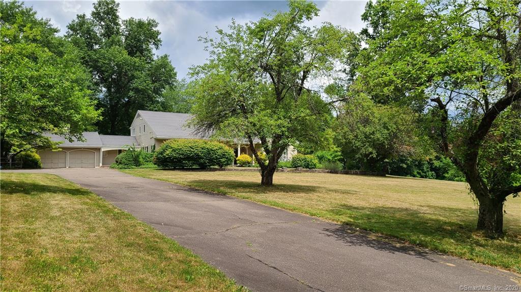 9 Overbrook Farm Road Bloomfield CT 06002