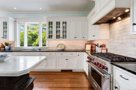 27 Church Street Groton CT 06340