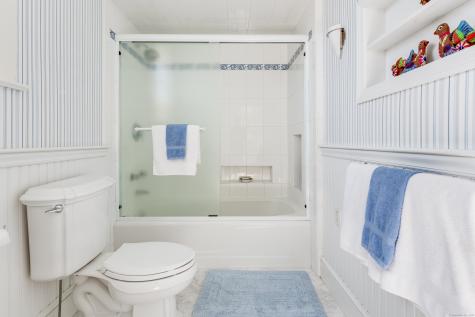 27 Church Street Groton CT 06340