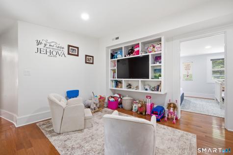 497 Cornwall Bridge Road Sharon CT 06069