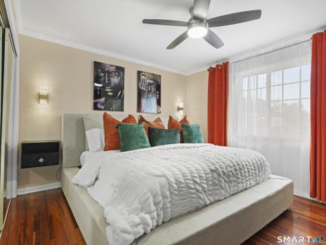 37 Kingswood Drive New Haven CT 06513