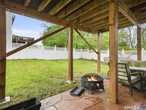 37 Kingswood Drive New Haven CT 06513