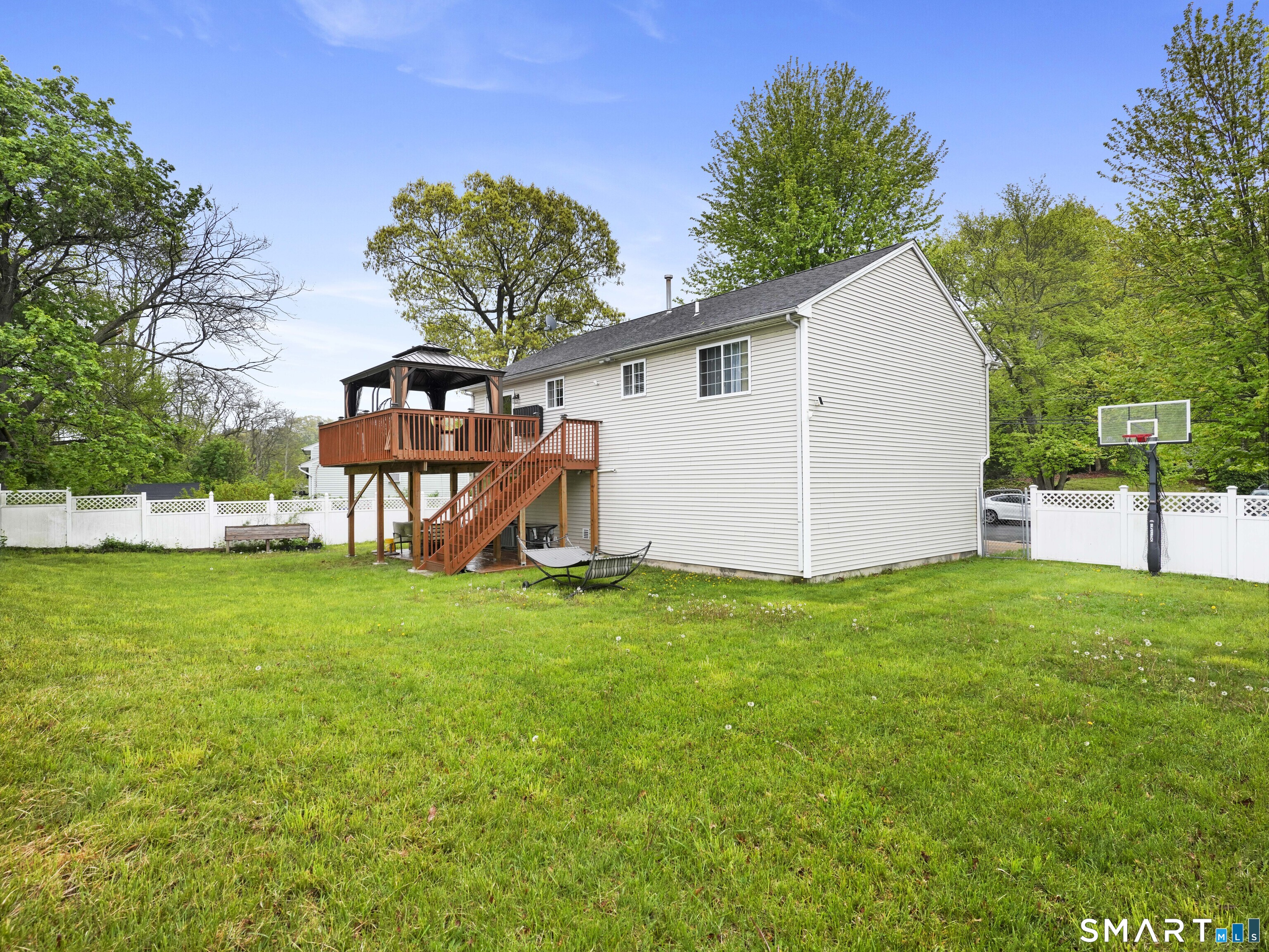 37 Kingswood Drive New Haven CT 06513