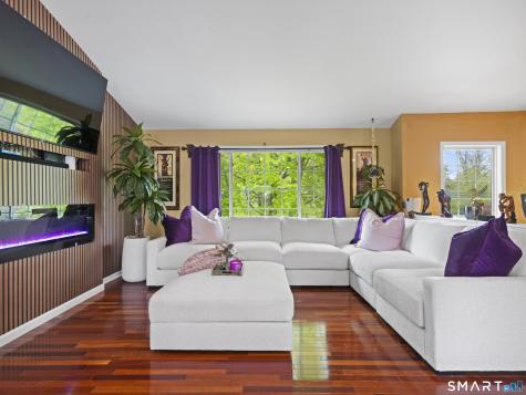 37 Kingswood Drive New Haven CT 06513