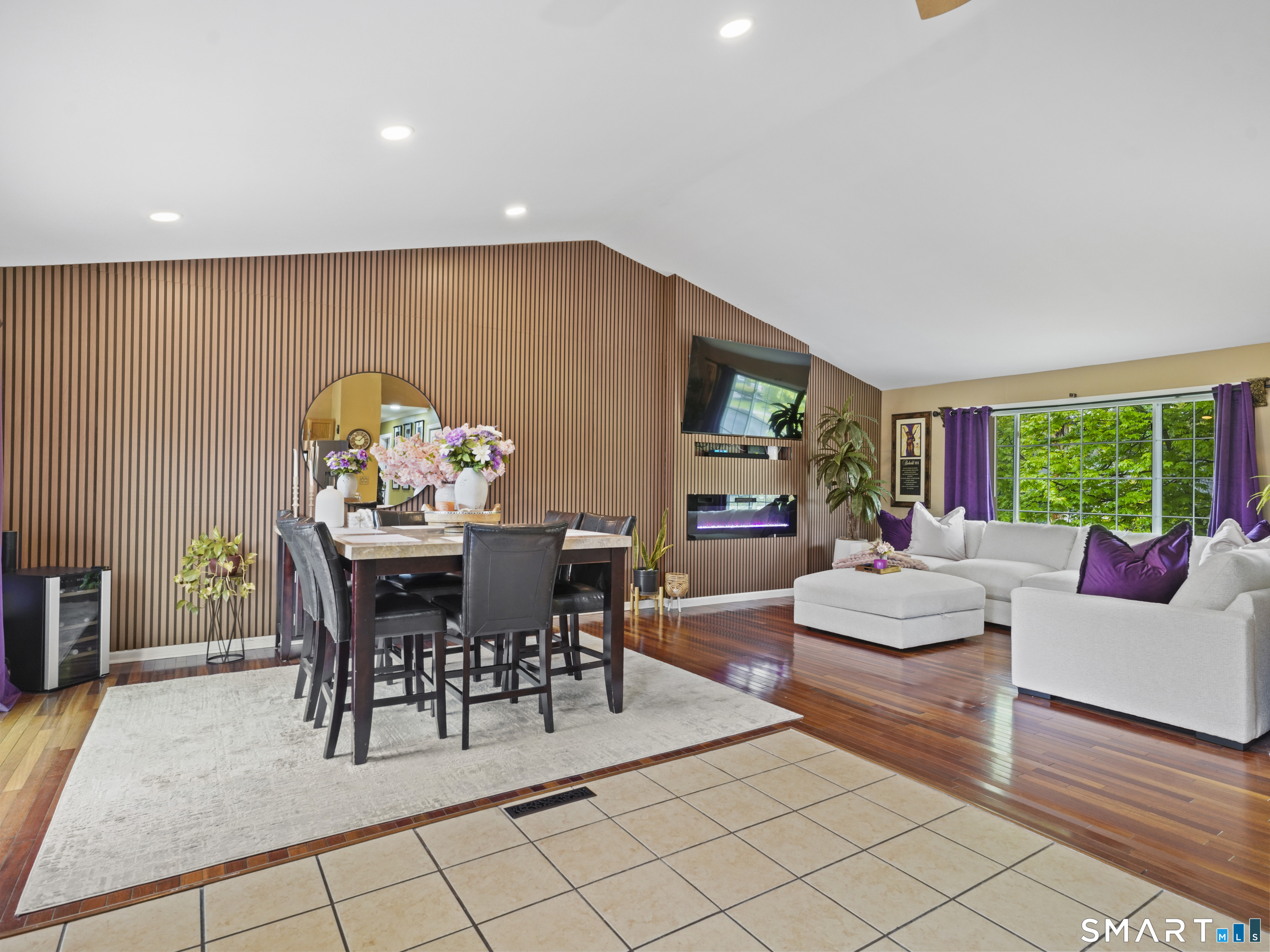 37 Kingswood Drive New Haven CT 06513