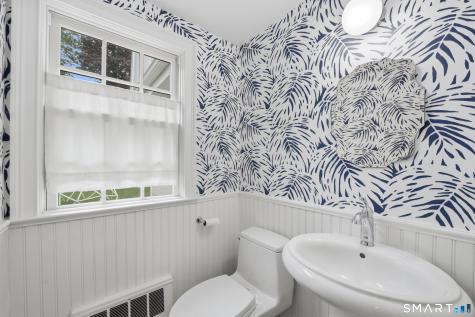 182 Hollow Tree Ridge Road Darien CT 06820