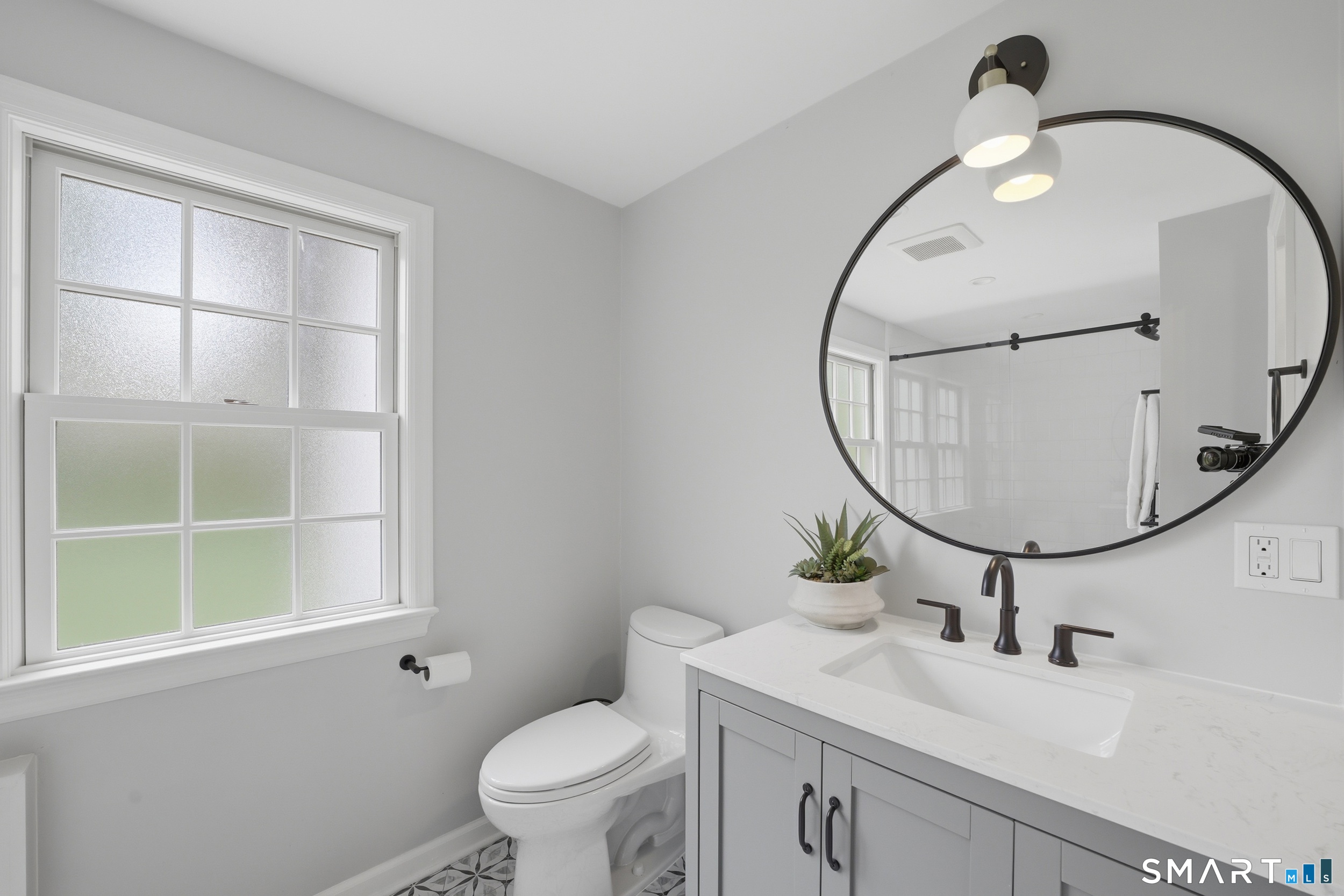 182 Hollow Tree Ridge Road Darien CT 06820