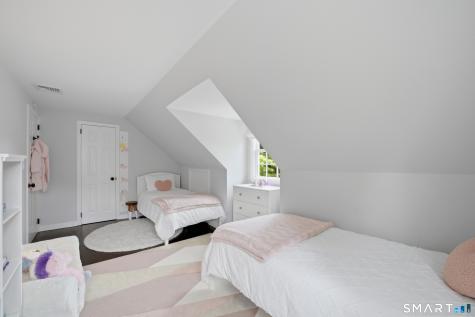 182 Hollow Tree Ridge Road Darien CT 06820