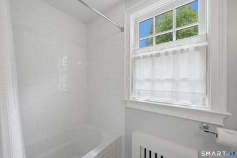 182 Hollow Tree Ridge Road Darien CT 06820