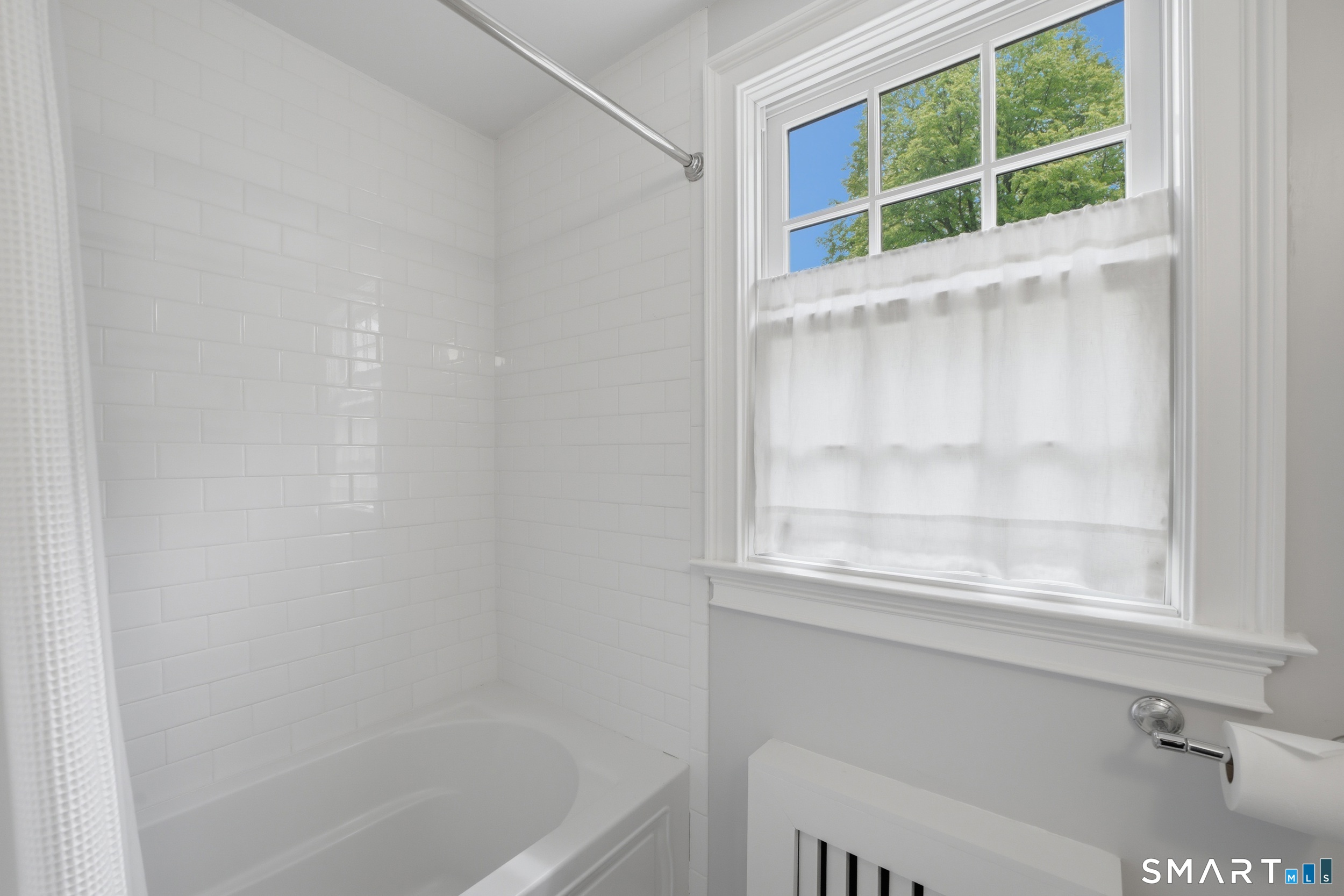 182 Hollow Tree Ridge Road Darien CT 06820