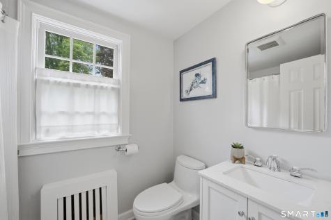 182 Hollow Tree Ridge Road Darien CT 06820
