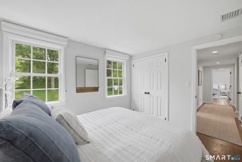 182 Hollow Tree Ridge Road Darien CT 06820