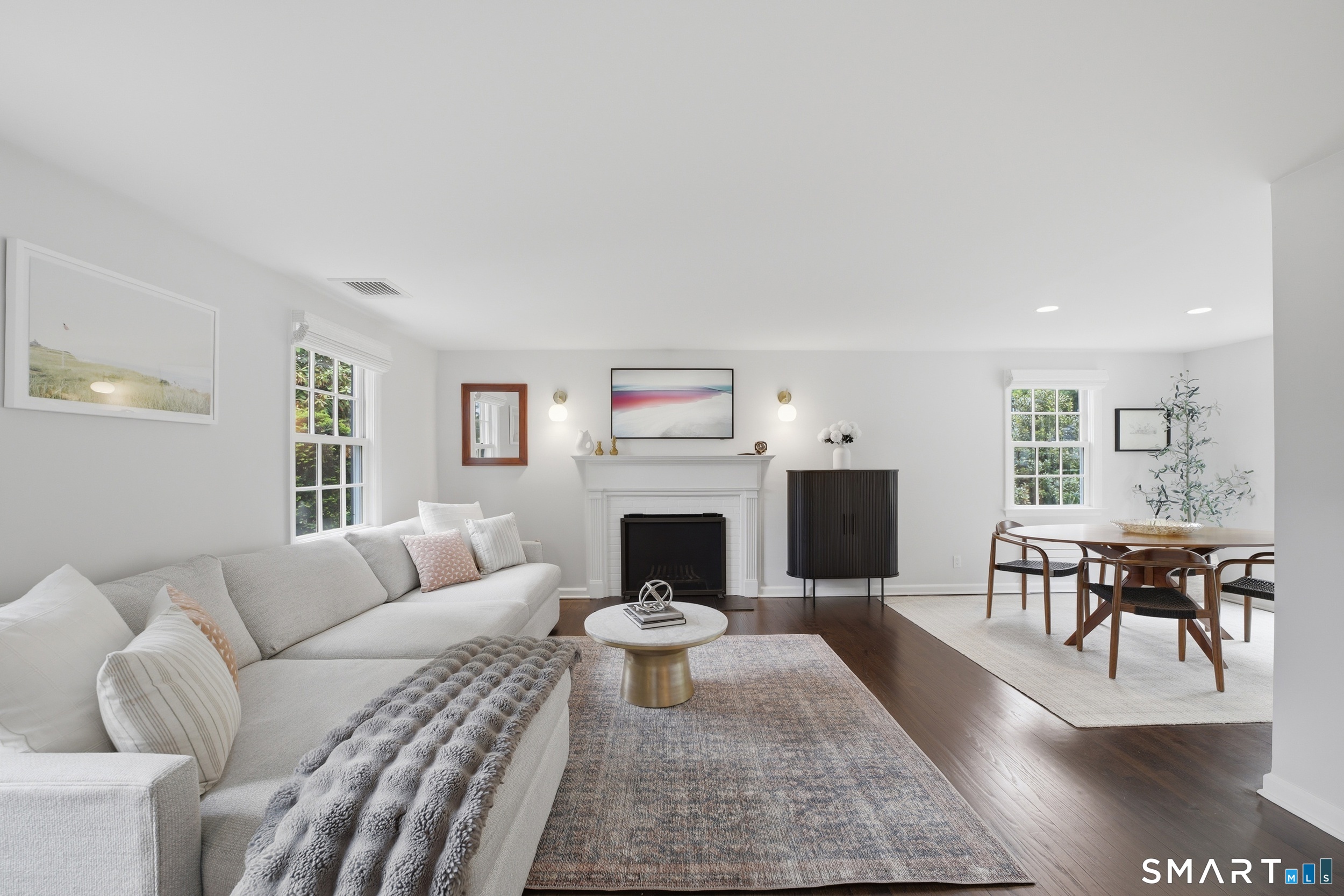 182 Hollow Tree Ridge Road Darien CT 06820