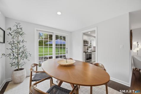 182 Hollow Tree Ridge Road Darien CT 06820