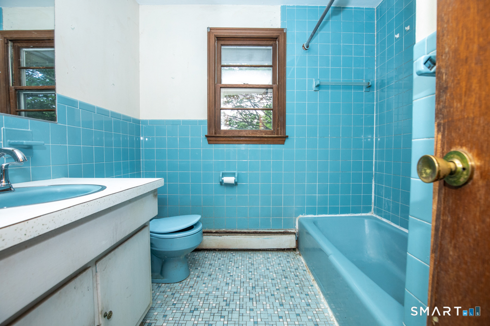 64 Somer Drive Meriden CT 06451