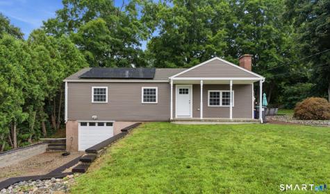 11 Lake Road Portland CT 06480
