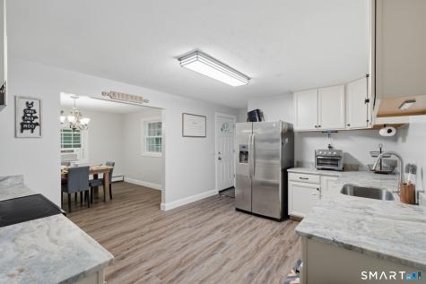 11 Lake Road Portland CT 06480