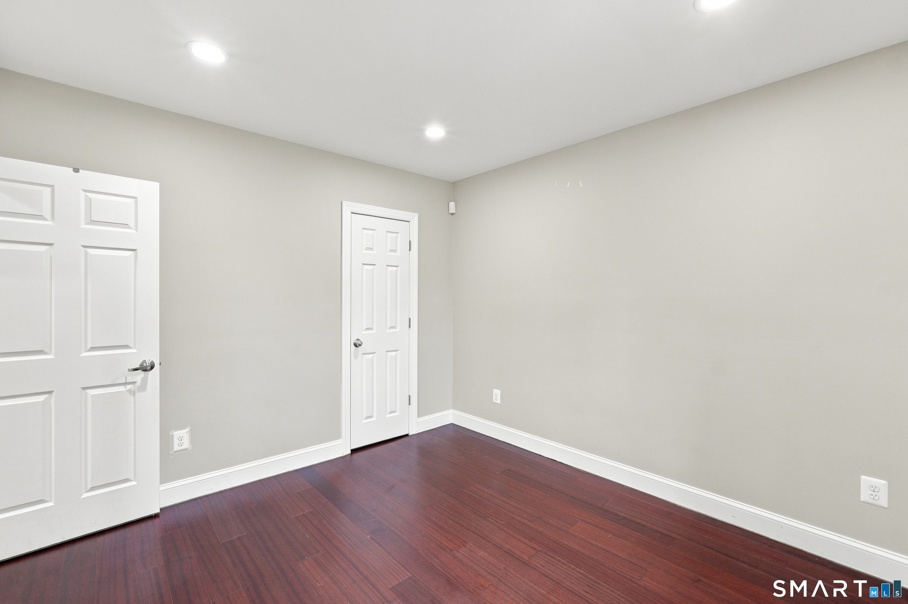 203 Russell Street New Haven CT 06513