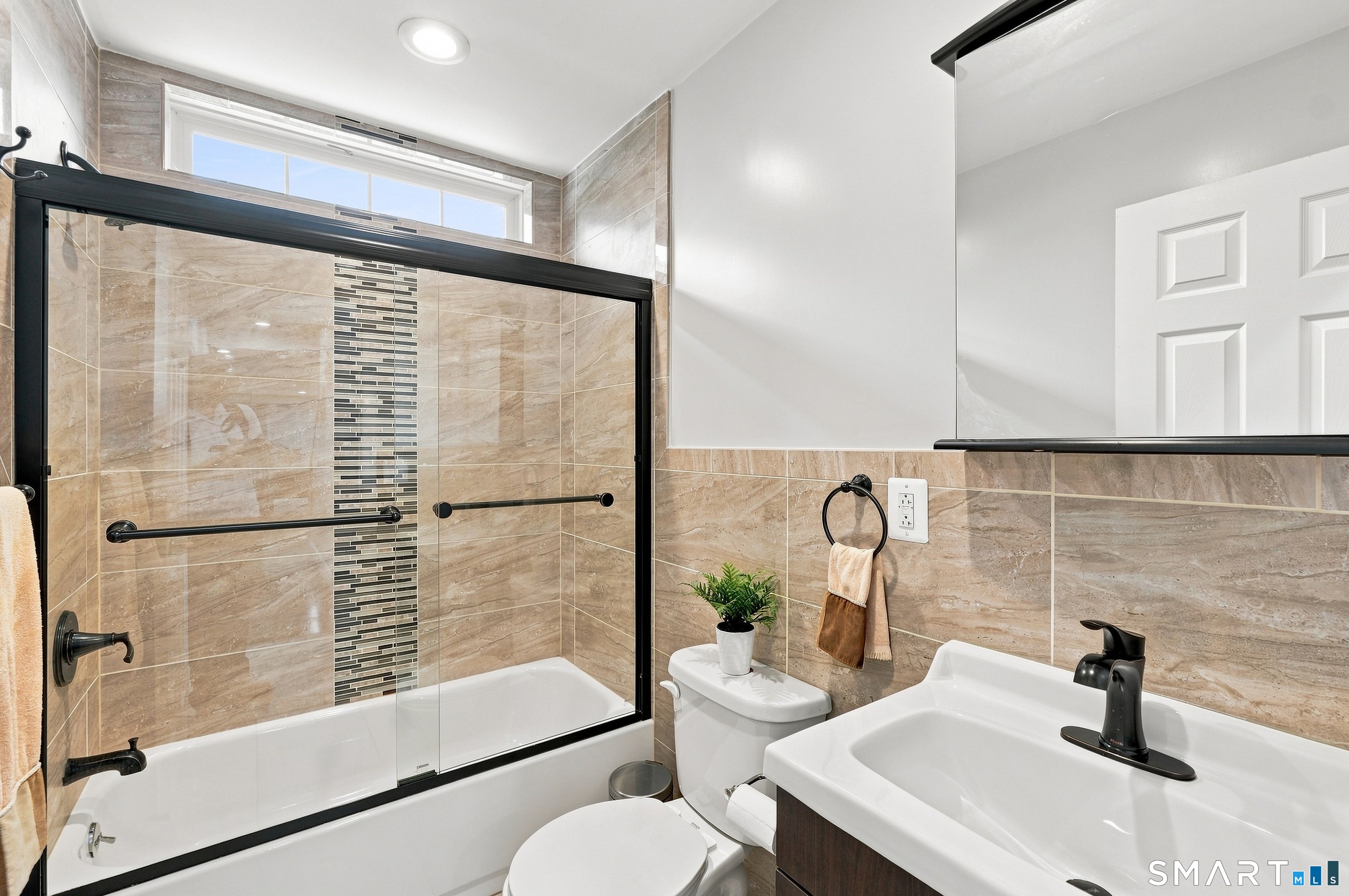 203 Russell Street New Haven CT 06513