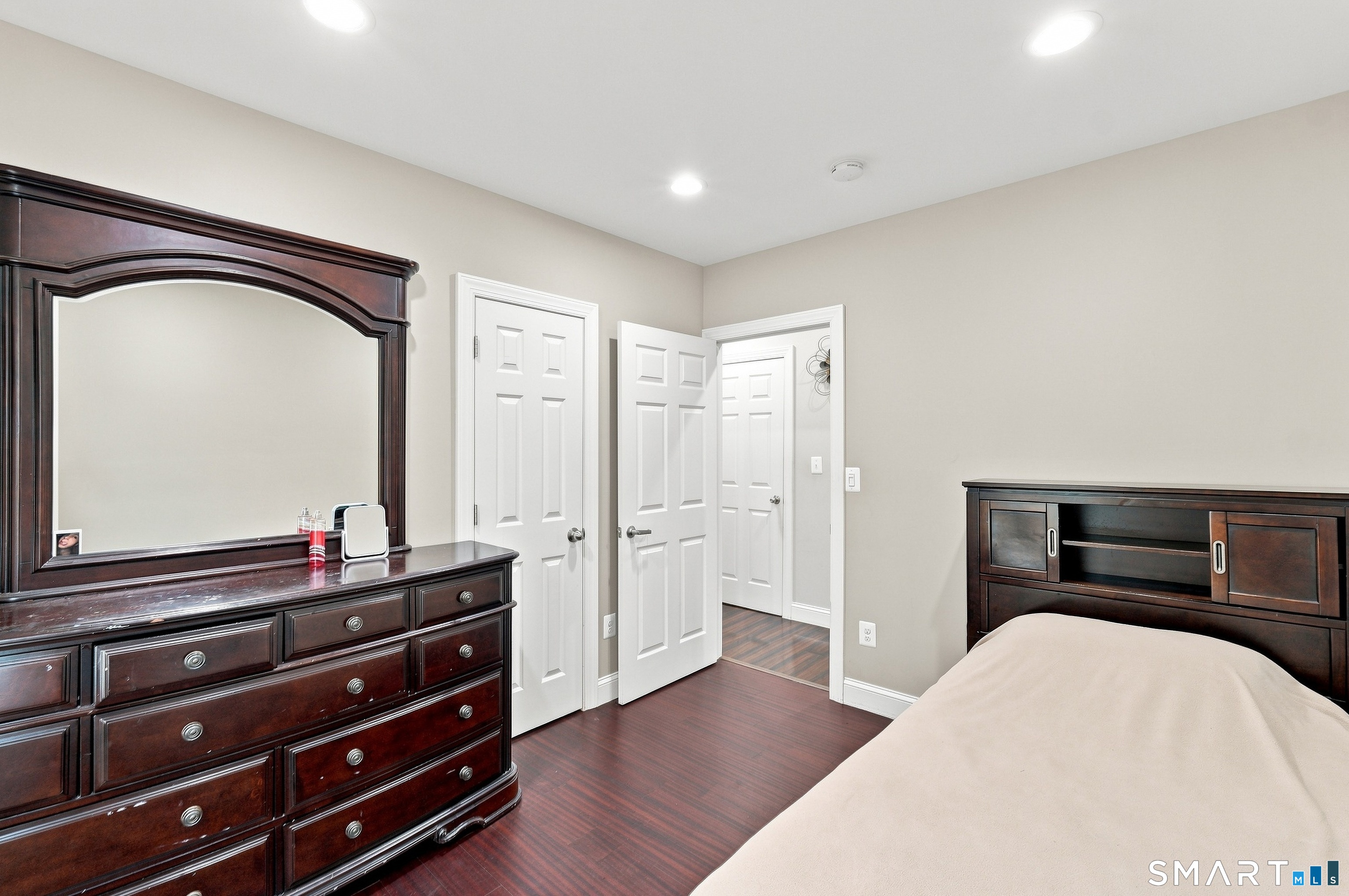 203 Russell Street New Haven CT 06513