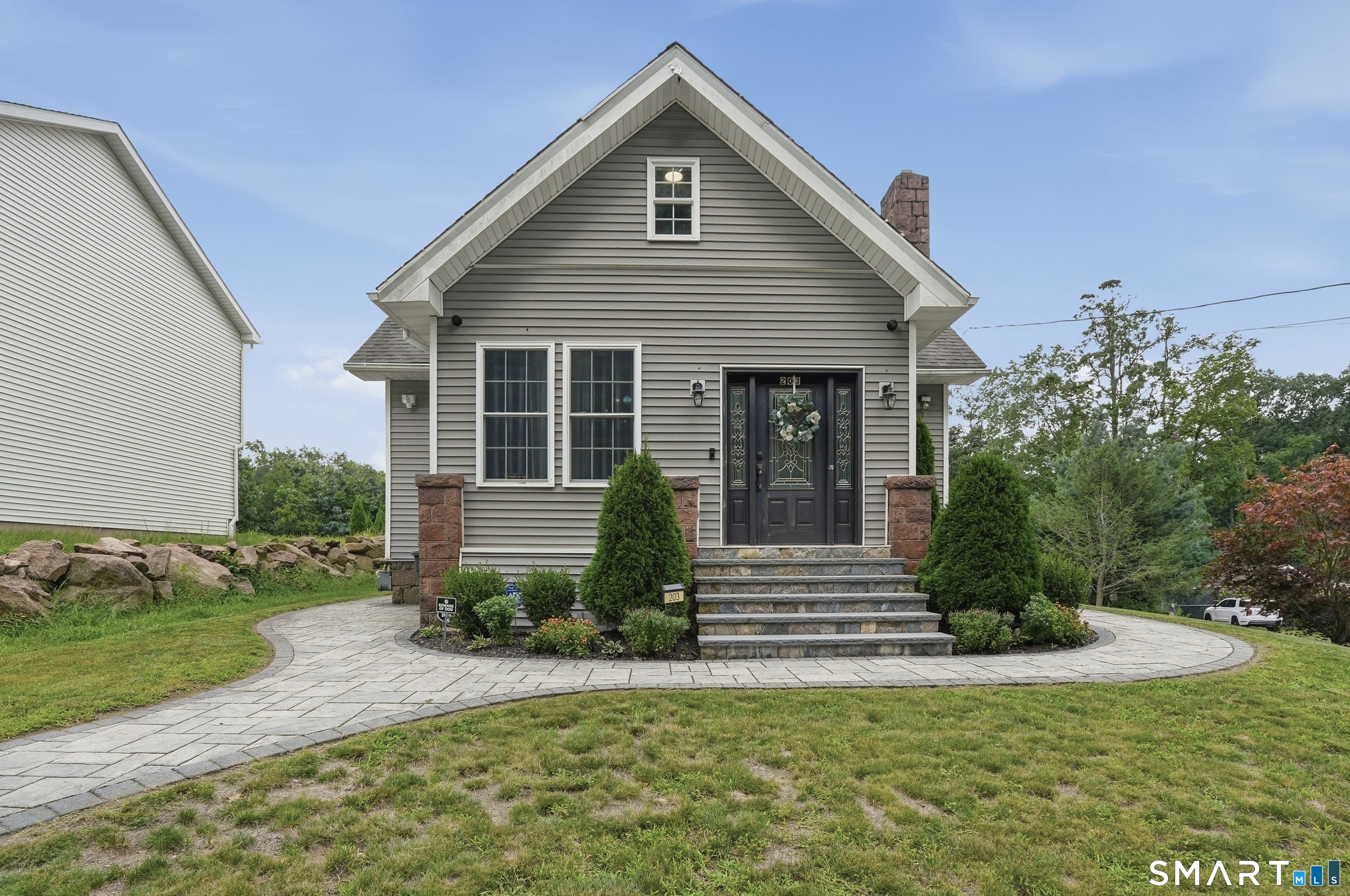 203 Russell Street New Haven CT 06513