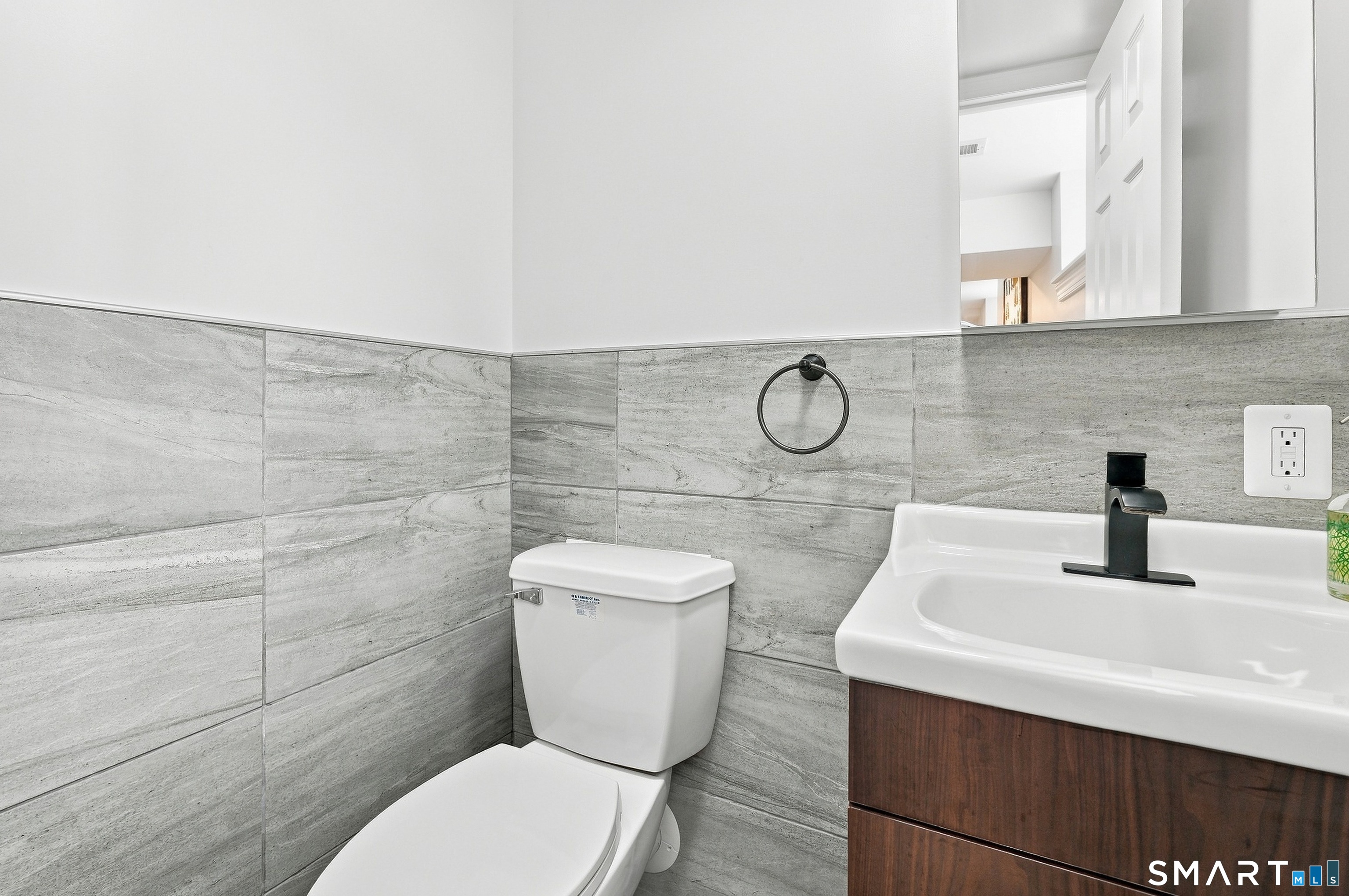 203 Russell Street New Haven CT 06513