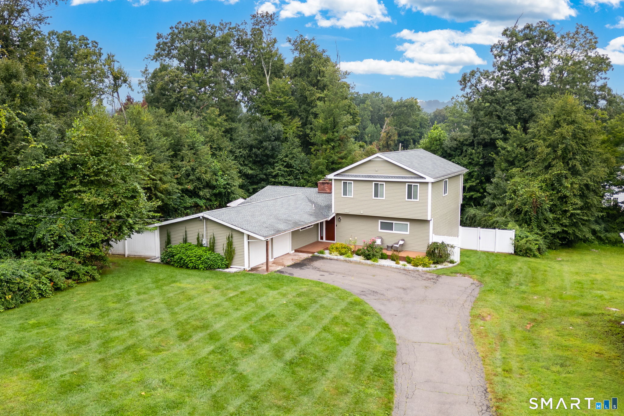 51 October Hill Road Hamden CT 06518