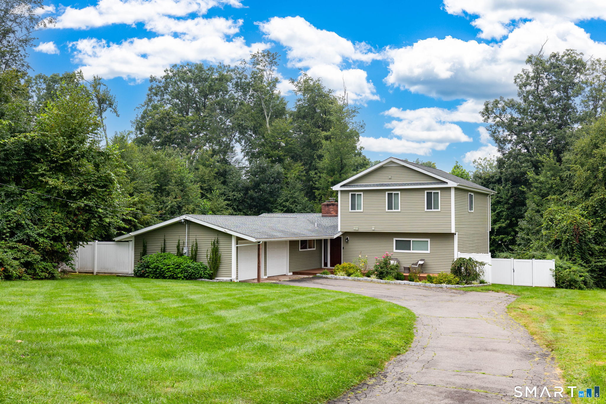 51 October Hill Road Hamden CT 06518