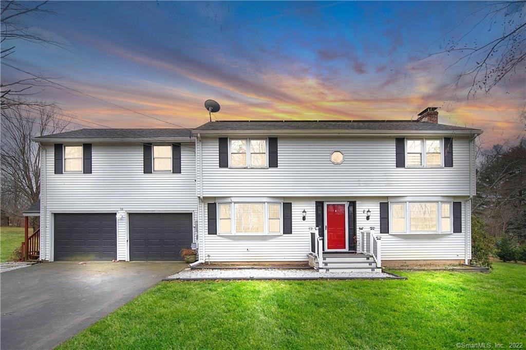 15 Seneca Drive East Granby CT 06026