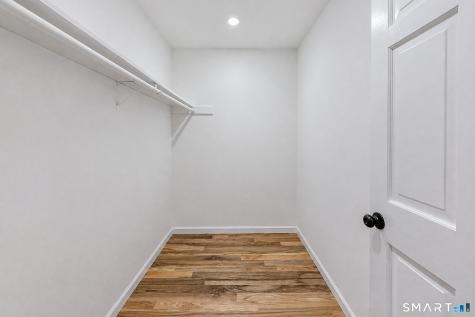 10 Leopard Drive Newtown CT 06482