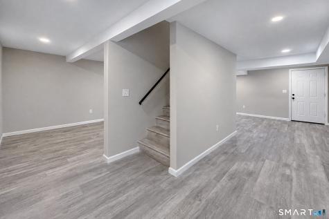 10 Leopard Drive Newtown CT 06482